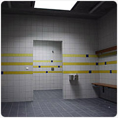 gymnastieklokaal kleed en doucheruimtes.jpg